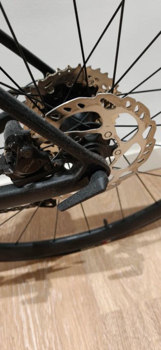 Bicicleta Carretera Trek Madone SL 6 GEN 8 M/L