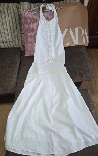 Vestido blanco con encaje lino viscosa Zara