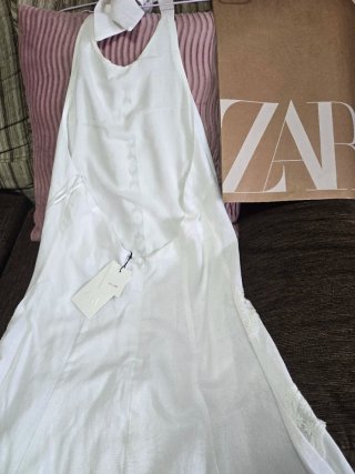 Vestido blanco con encaje lino viscosa Zara