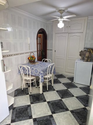 Granja Bornos. chica 1 . Alquiler   habitación