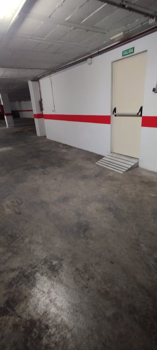 alquilo amplio trastero en centro de Fuengirola