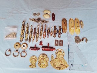 Lote piezas antiguas latón y hierro