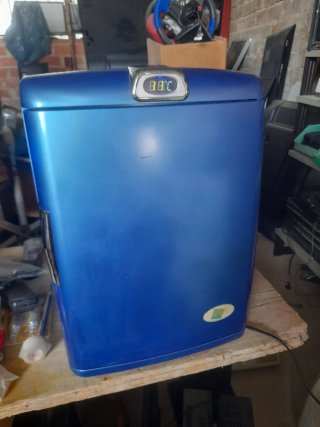 Nevera Portátil 12V/220V Azul