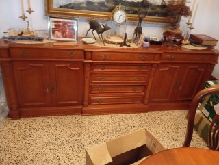 Mueble aparador de madera