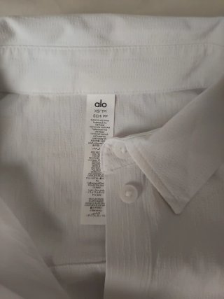Camisa blanco deportivo Alo Yoga