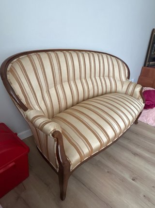 Sofá vintage madera y tela beige