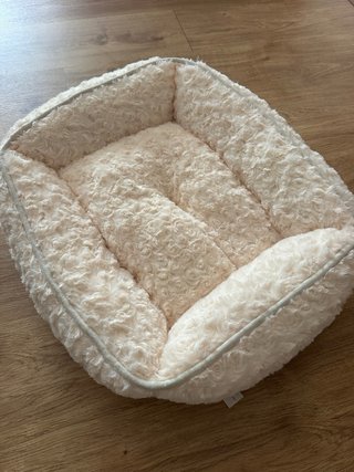 Cama para perro con bolsa de transporte