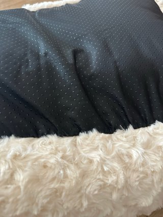 Cama para perro con bolsa de transporte