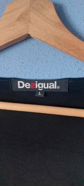 Vestido Desigual Negro con Estampado Floral