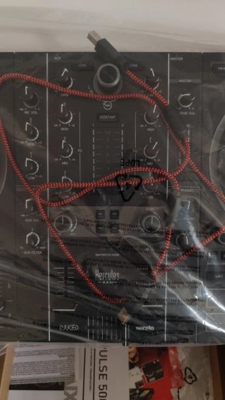 Controlador DJ Hercules DJ Control Impulse 500