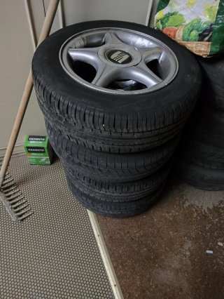 Aros Seat Ibiza 6k (2002) - 2 juegos