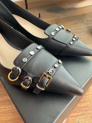 Zapatos Pinko Gloria Negros y Dorados