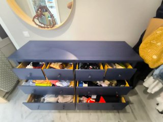 Cómoda azul 8 cajones IKEA Hemnes
