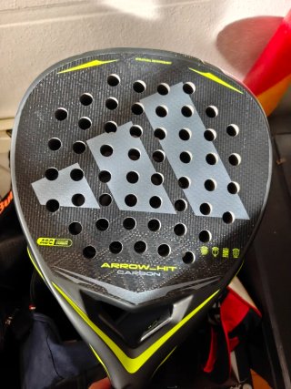 Pala Adidas Arrow Hit Carbon