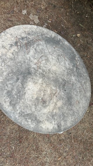 Mesa de jardín redonda para restaurar