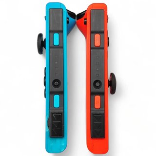 CONSOLA NINTENDO SWITCH STANDARD 32GB JOY-CON ROJO Y AZUL + ACCS  Y FUNDA
