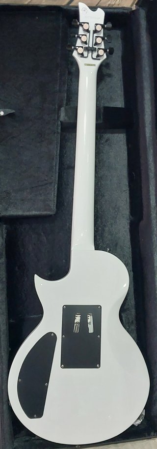 Guitarra Eléctrica Kramer Assault 220 FR Blanca