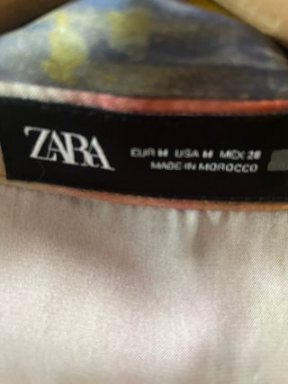 Vestido camisero estampado Zara