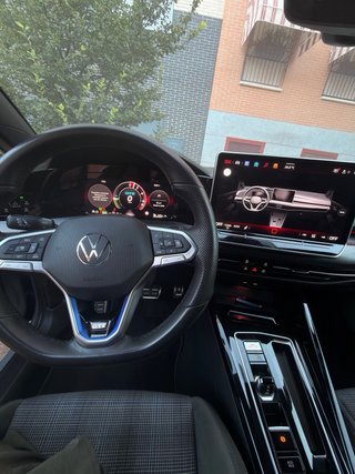 Volkswagen Golf 2025