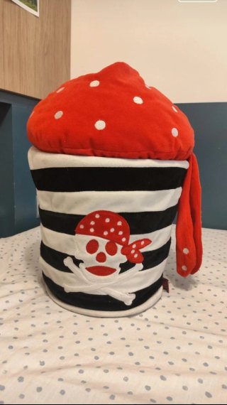 Papelera infantil pirata