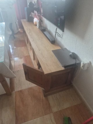 Mueble de salón de madera maciza