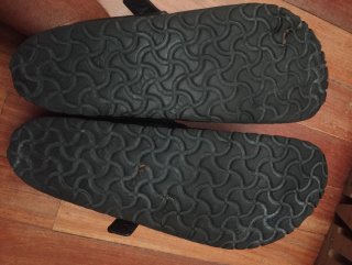 Birkenstock Gizeh Negras