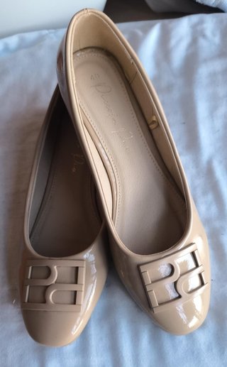 Bailarinas Piccola Piu Beige Charol Hebilla Talla