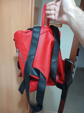 Bolsa/Mochila GUESS + regalo