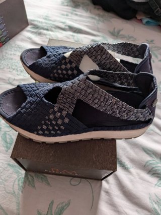Sandalias Bernie Mev azules y plateadas