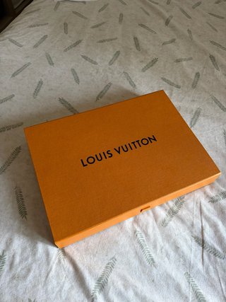 bufanda LV azul marino