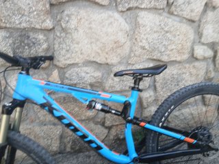Bicicleta Kona Precept 150