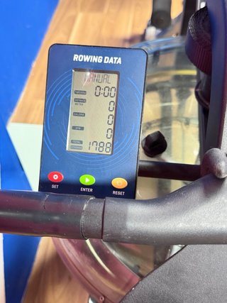 Máquina Remo Titanium Strength Acqua Rower