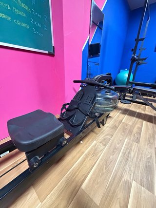 Máquina Remo Titanium Strength Acqua Rower