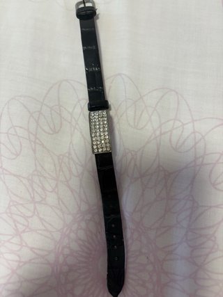 Pulsera con brillantes plateados