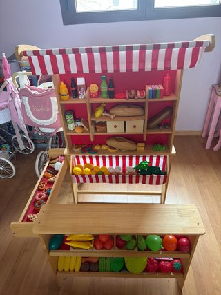 Tienda de mercado infantil de madera