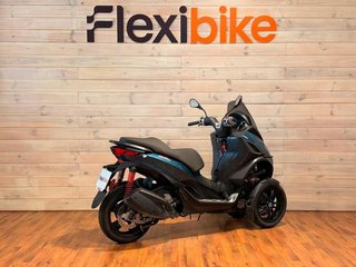 Piaggio MP3 300