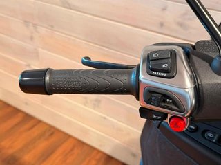 Piaggio MP3 300