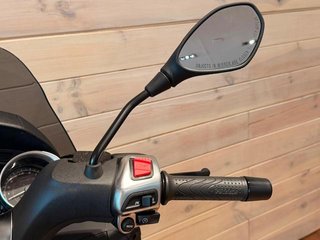 Piaggio MP3 300