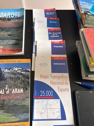 Guias viaje y mapas topograficos a 5€ cada uni