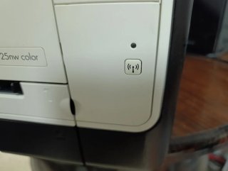 Fotocopiatrice HP LaserJet CP1525nw a colori