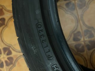 Yokohama Advan Sport 275/35 R19 96Y
