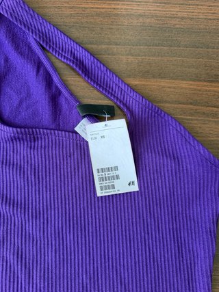 Camiseta H&M Morado Cut Out Talla S