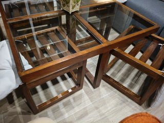 Mesa de centro Banak con asientos