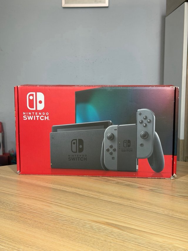 Nintendo Switch V2 (Batería Mejorada) Completa
