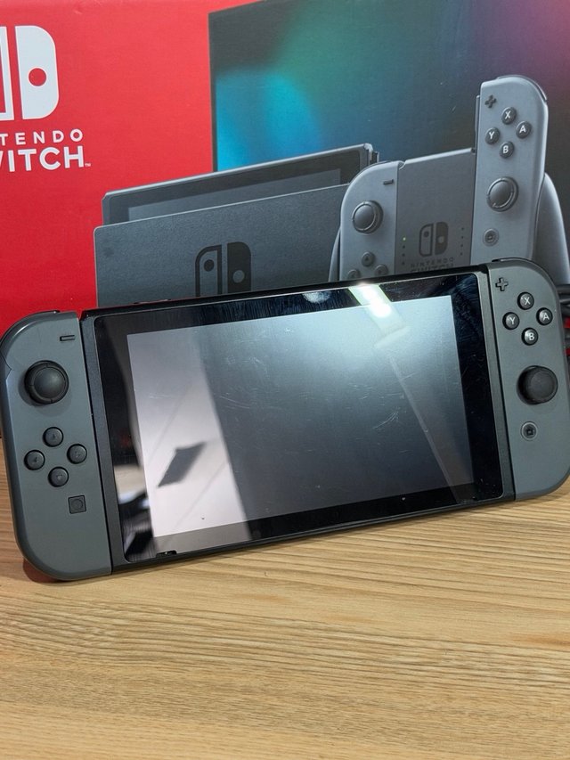 Nintendo Switch V2 (Batería Mejorada) Completa