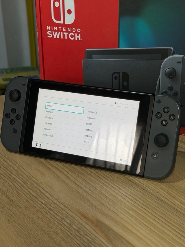 Nintendo Switch V2 (Batería Mejorada) Completa