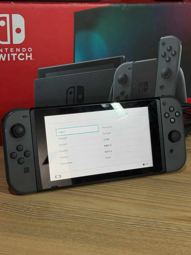 Nintendo Switch V2 (Batería Mejorada) Completa