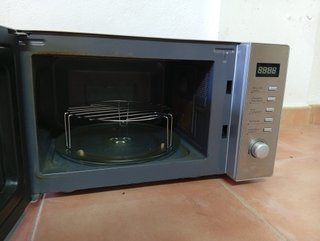 Microondas Svan plateado