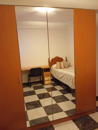 Habitación en piso compartido para estudiantes