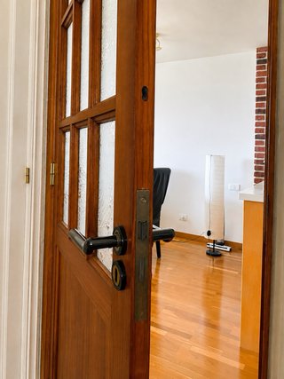 Tres puertas de madera maciza de riga americana